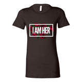 I AM HER en Rose Tee – Soft in Hue, Fierce in Spirit | Empowering Women’s Graphic T-Shirt